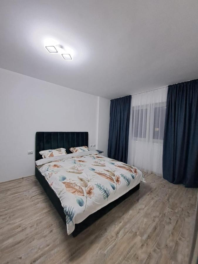 Happy Rental Apartments 2 Craiova Esterno foto