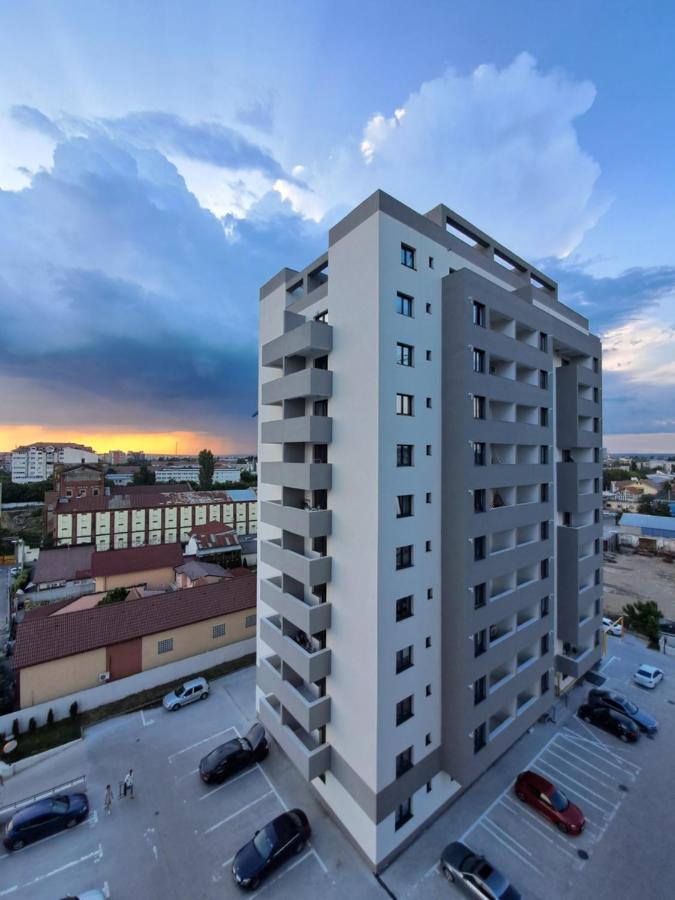 Happy Rental Apartments 2 Craiova Esterno foto