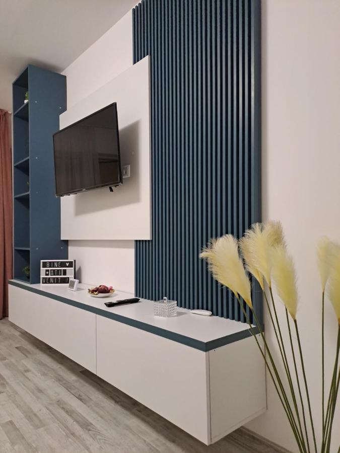 Happy Rental Apartments 2 Craiova Esterno foto