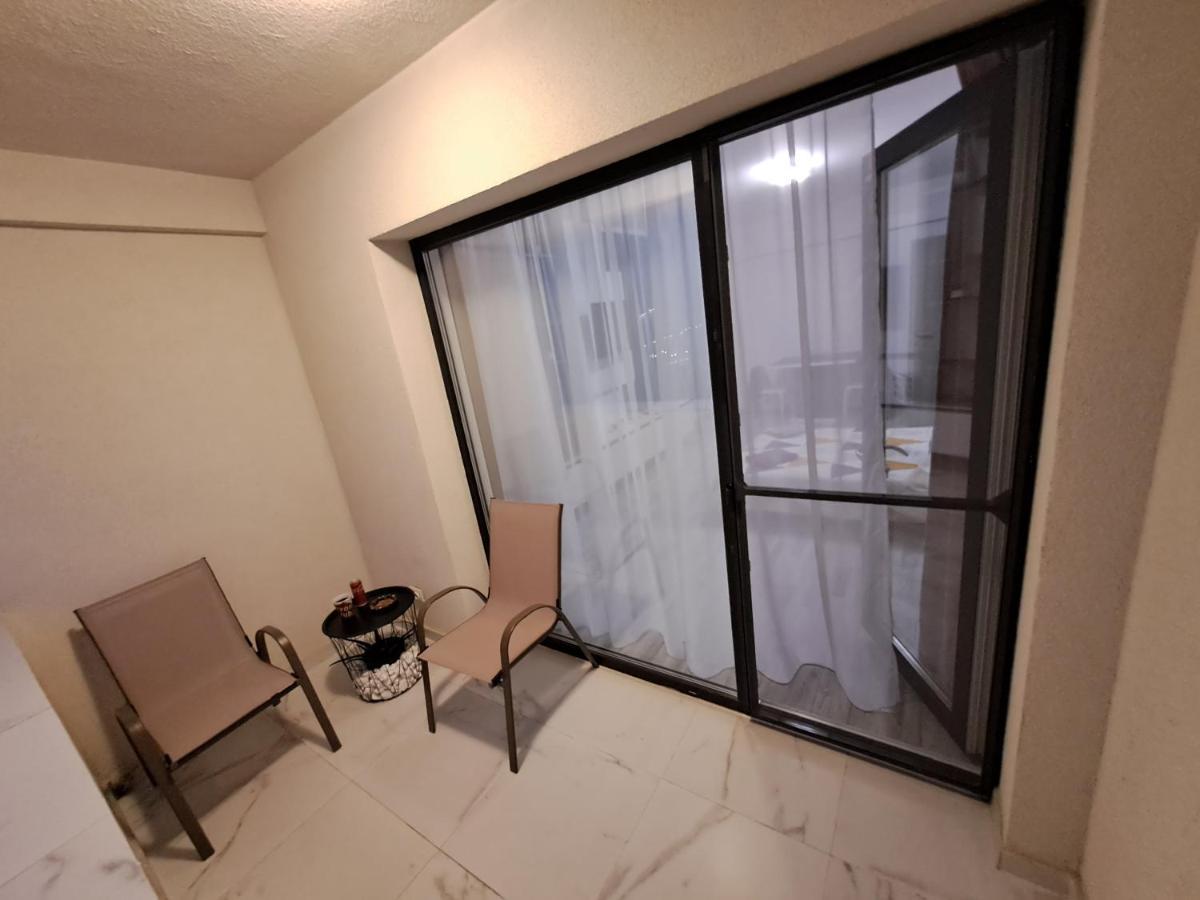 Happy Rental Apartments 2 Craiova Esterno foto