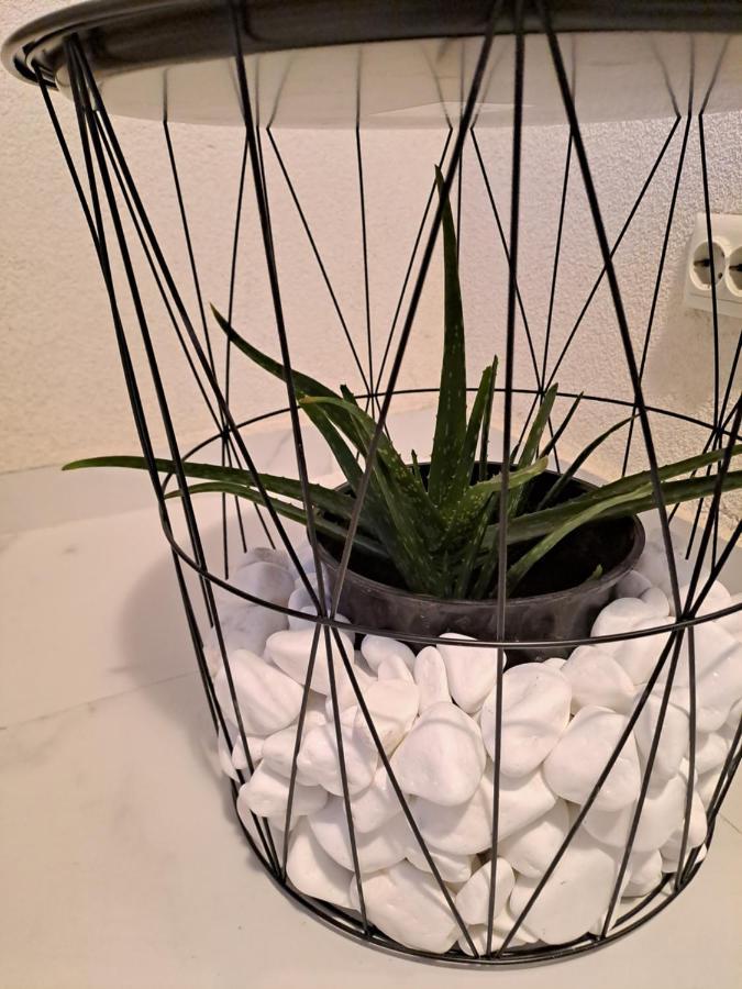 Happy Rental Apartments 2 Craiova Esterno foto